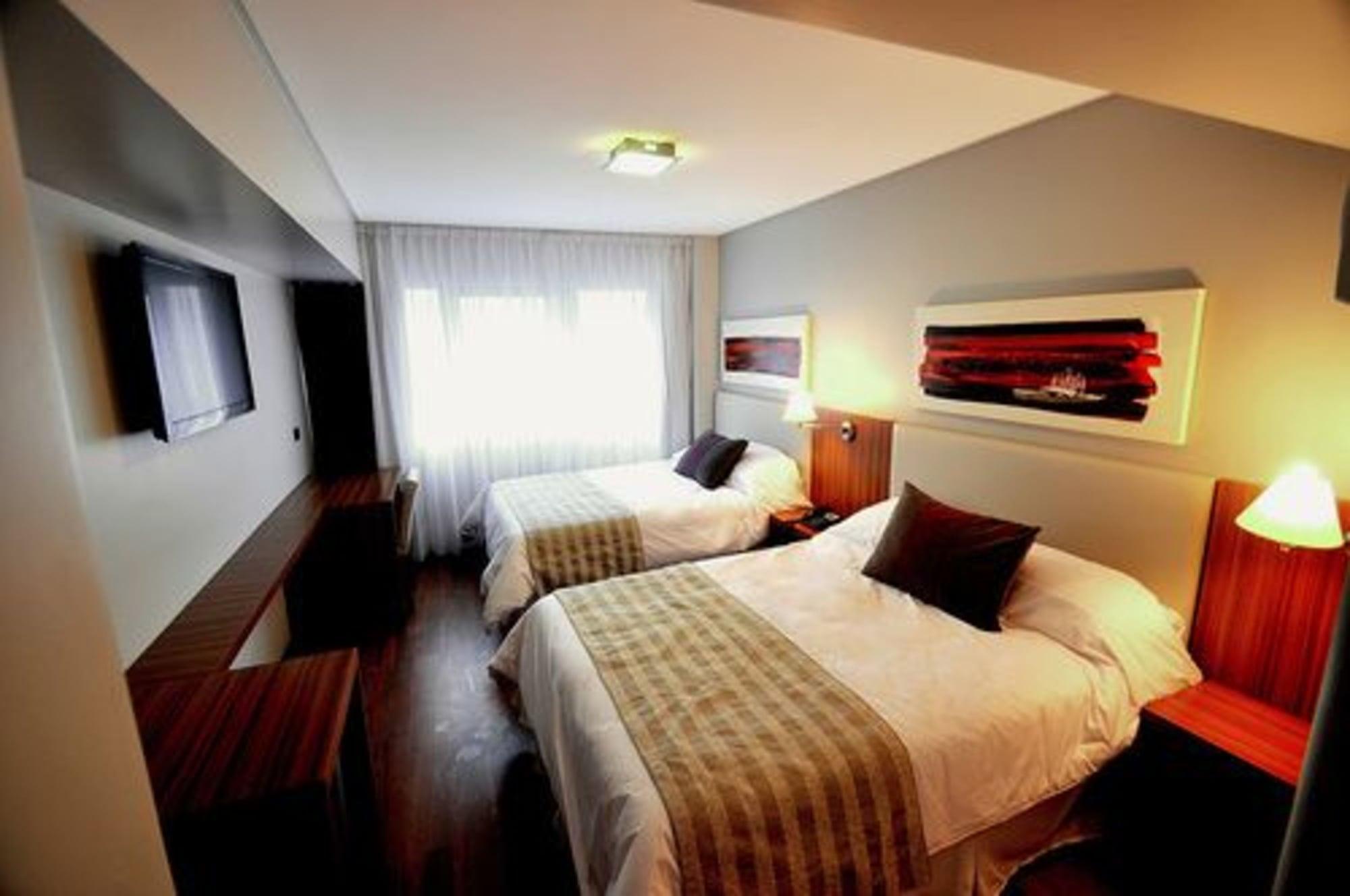 Hotel Bicentenario Suites & Spa San Miguel de Tucuman Exterior photo